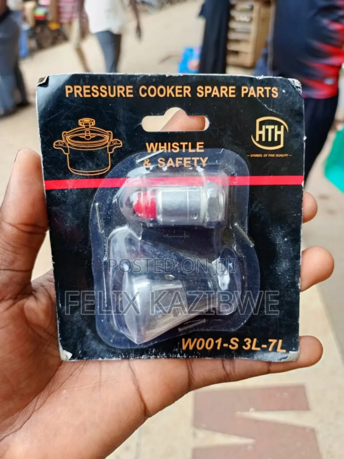 HTH Pressure Cooker Whistle and Safety Valve Spare Parts Set.