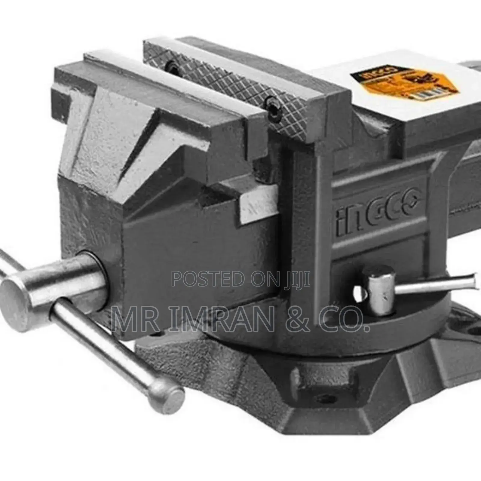 Heavy-duty Bench Vise With A Swivel Base And Anvil.