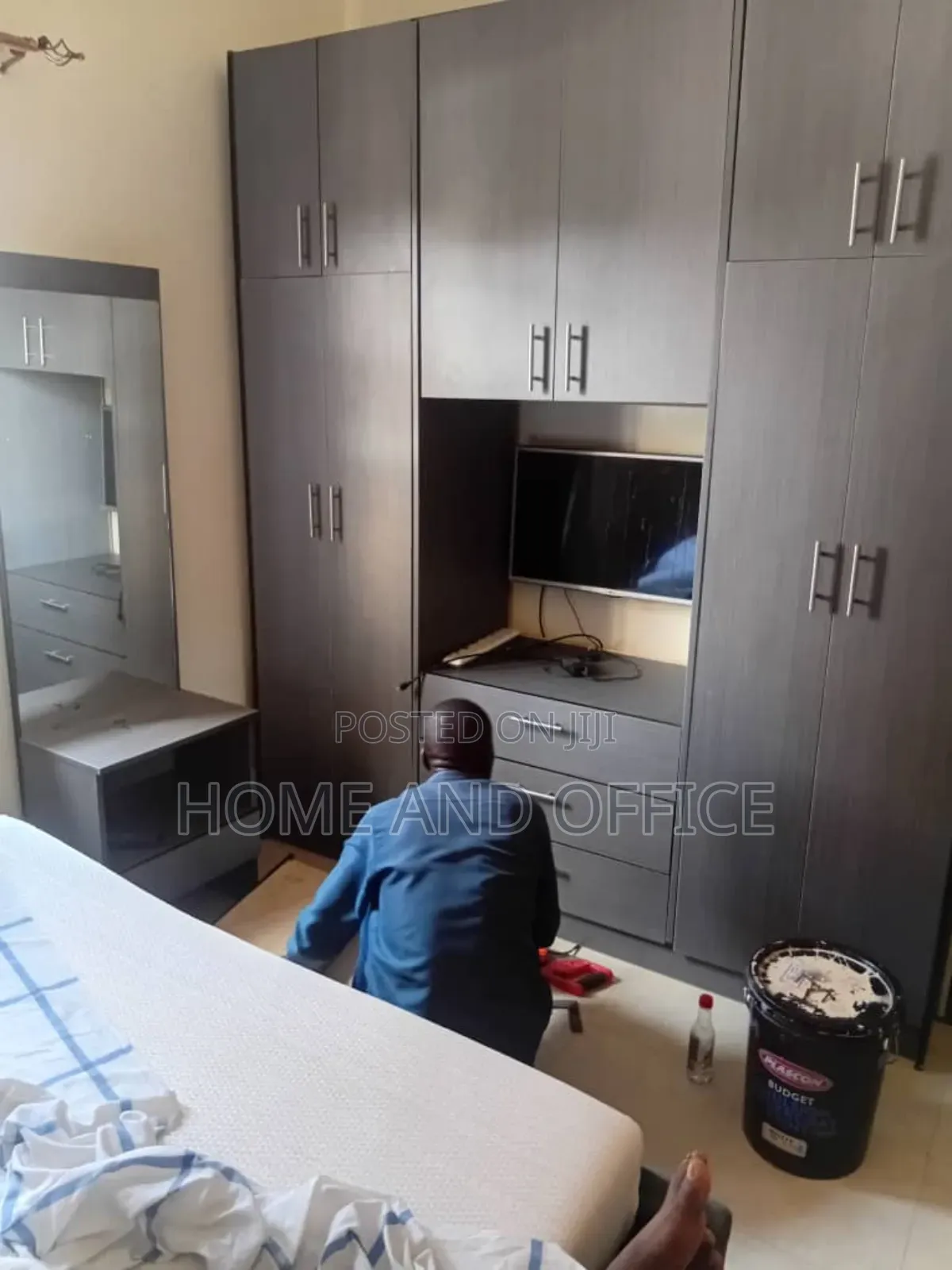 Home and Office Furniture Wadrobes