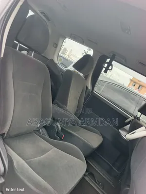 Toyota Noah 2.0 158hp AWD (8 Seater) 2011 Silver