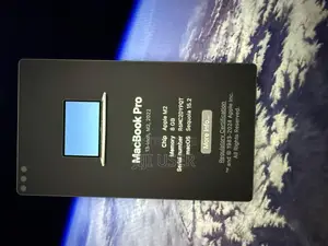 Laptop Apple MacBook Pro 2022 M2 8GB Intel Core I7 HDD 512GB