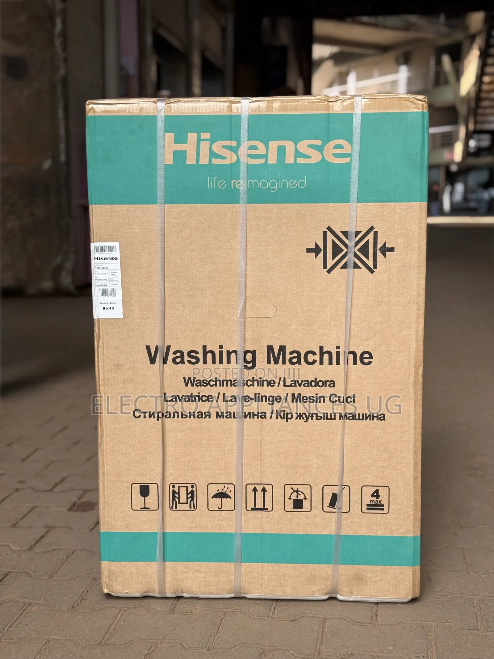 Hisense 11kg Top-Load Washing Machine.