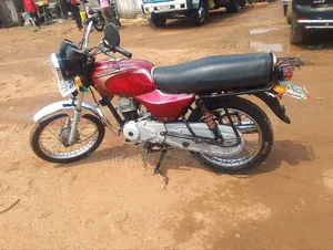 Bajaj Boxer 100 2021 Red