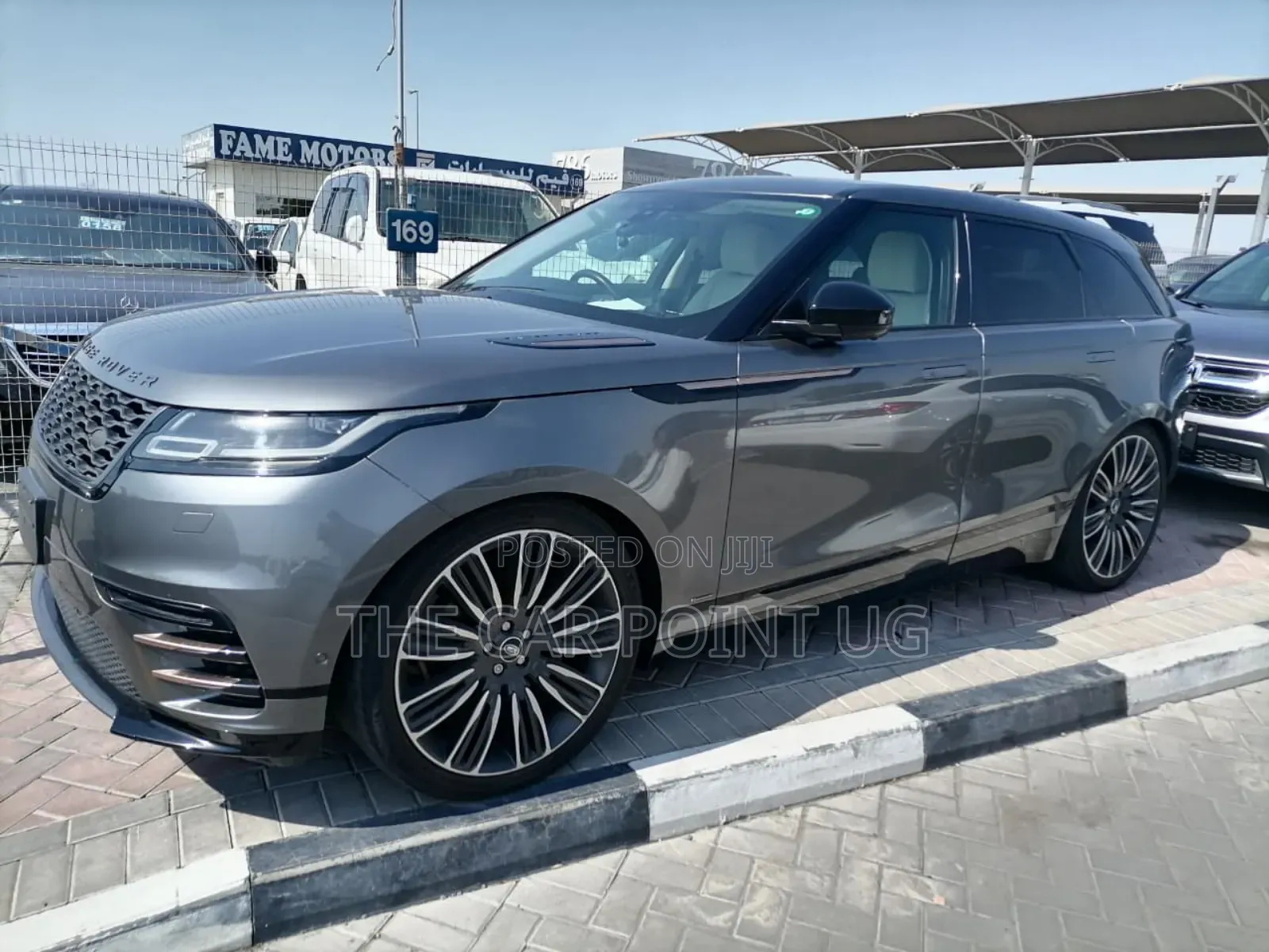 Land Rover Range Rover Velar 2025 Gray