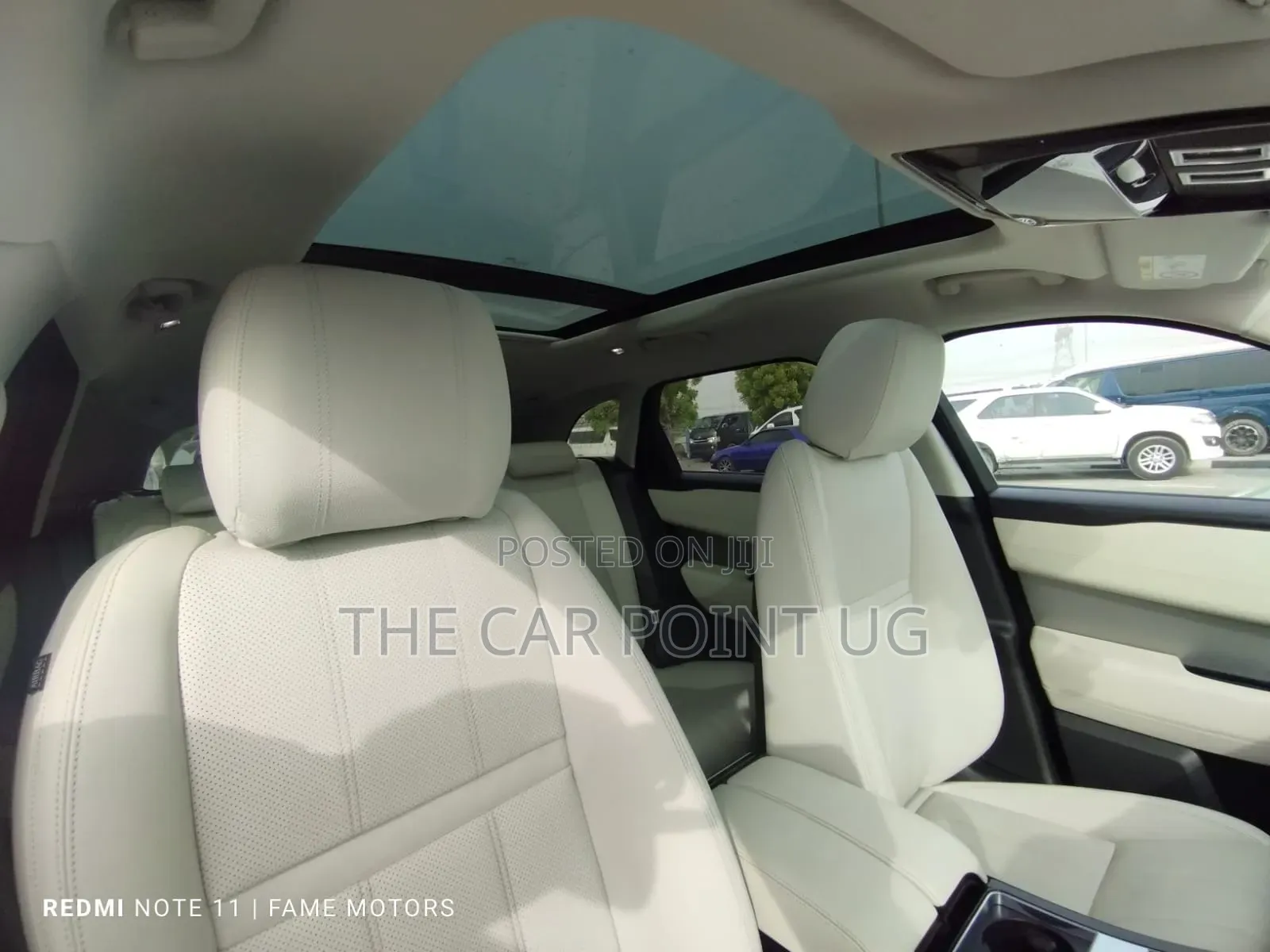 Land Rover Range Rover Velar 2025 Gray