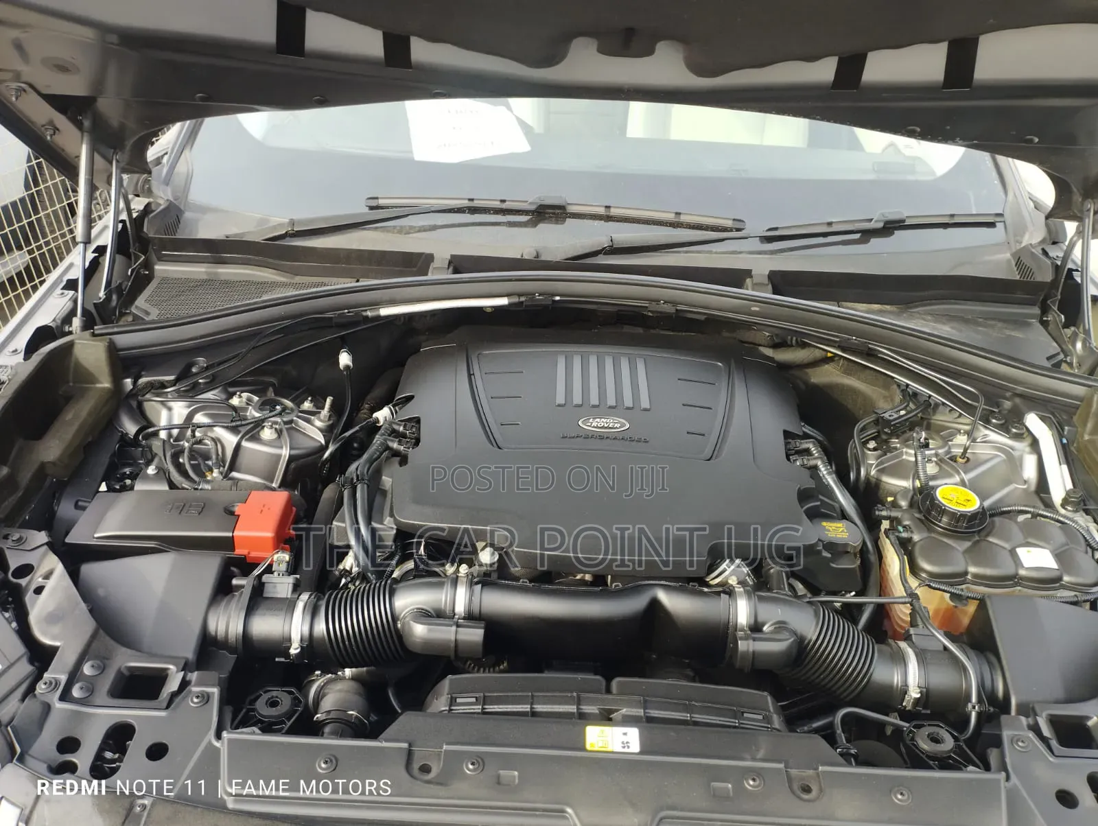 Land Rover Range Rover Velar 2025 Gray