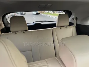 Toyota Kluger 2023 Silver