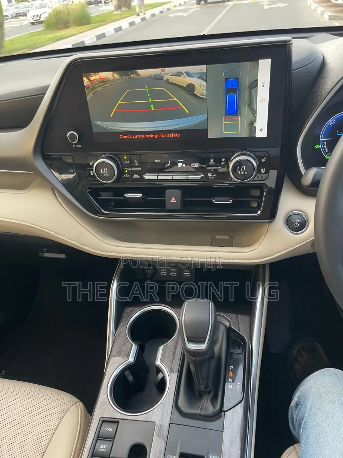 Toyota Kluger 2023 Silver
