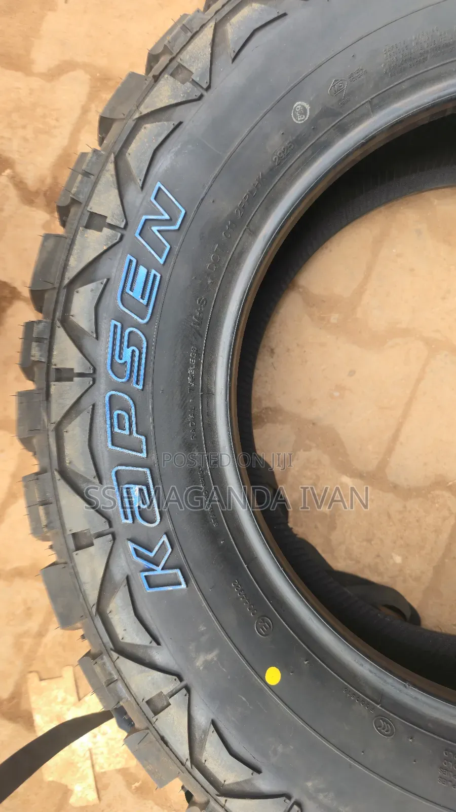 265/65r17 M/T Brand New Kapsen Tyres