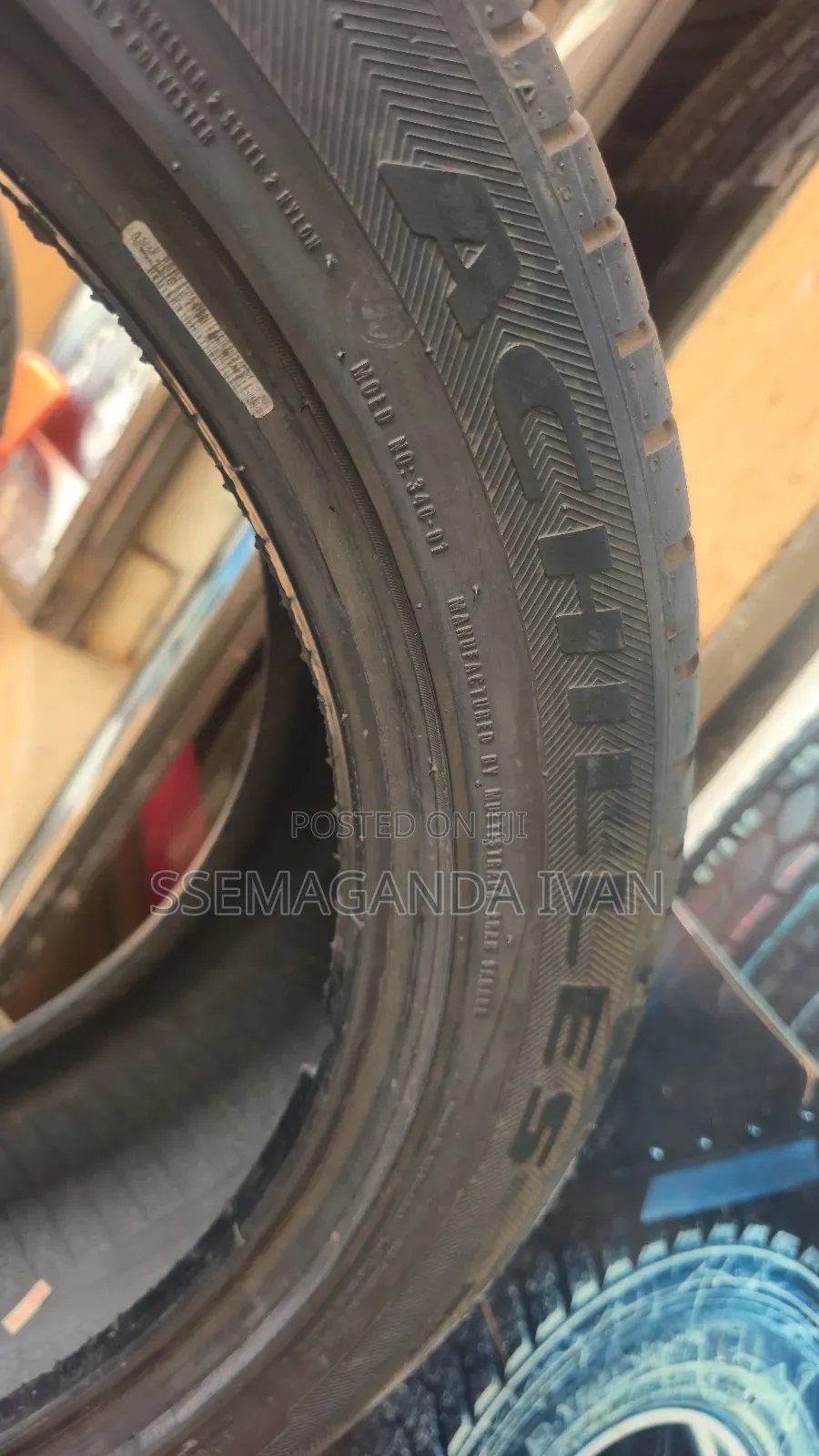 275/40r20 Slightly Used Achilles Tyres