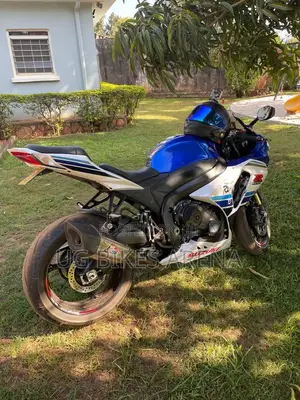Suzuki GSX 2016 Blue