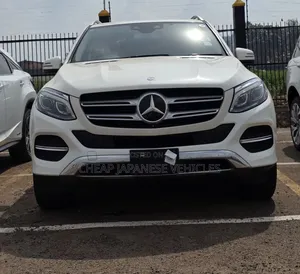 Mercedes-Benz GLE-Class GLE 350d 4MATIC 2016 White