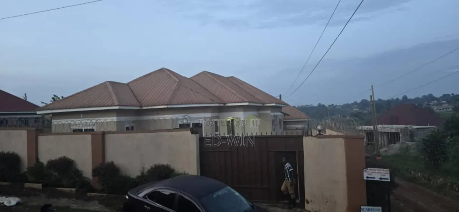 5bdrm House in Jomayi Estate, Kawempe for sale