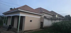 5bdrm House in Jomayi Estate, Kawempe for sale