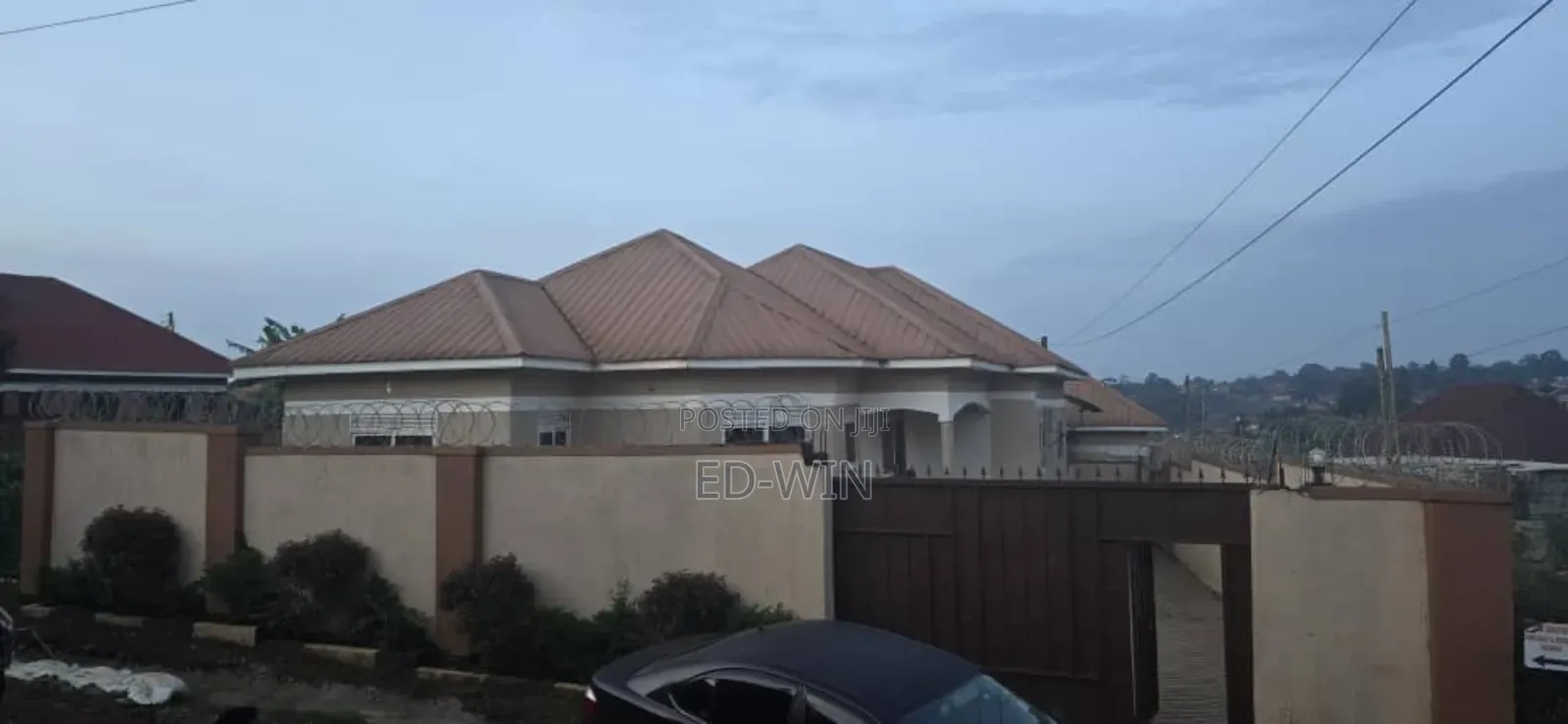 5bdrm House in Jomayi Estate, Kawempe for sale
