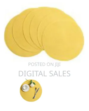 6-Piece Set of Round Woven Placemats