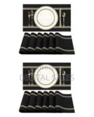 Elegant Woven Placemat Set With Contrasting Stripe