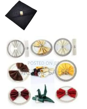 Assorted Luxury Jacquard Fabric Dinner Napkins With Gold-Tone Rings
