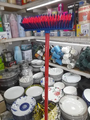 6pices Of Scrub Brush With Handle