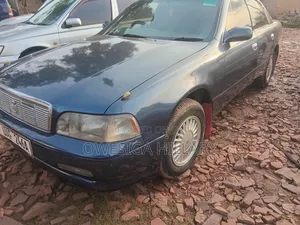 Toyota Crown Majesta 2000 Blue