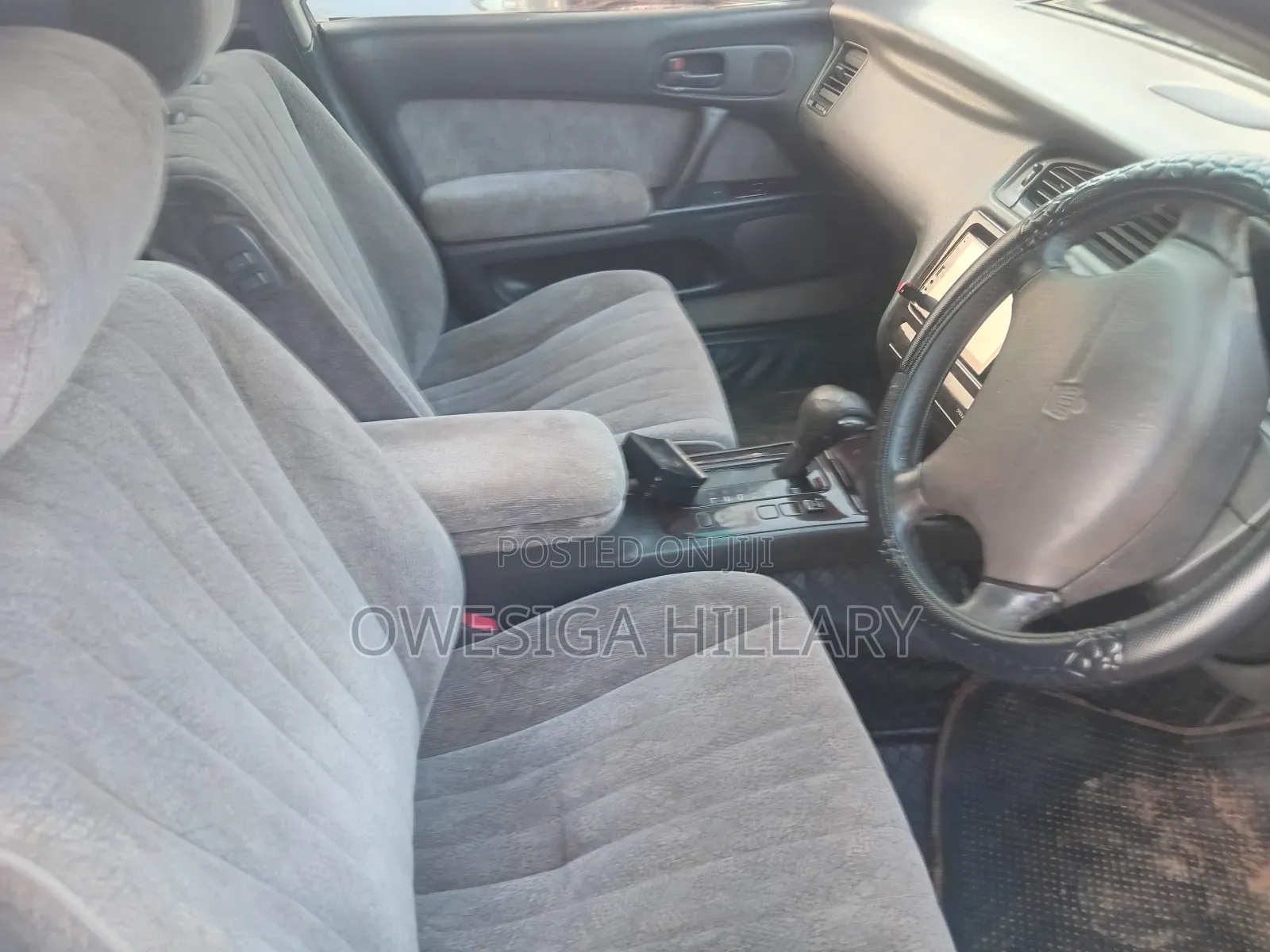 Toyota Crown Majesta 2000 Blue