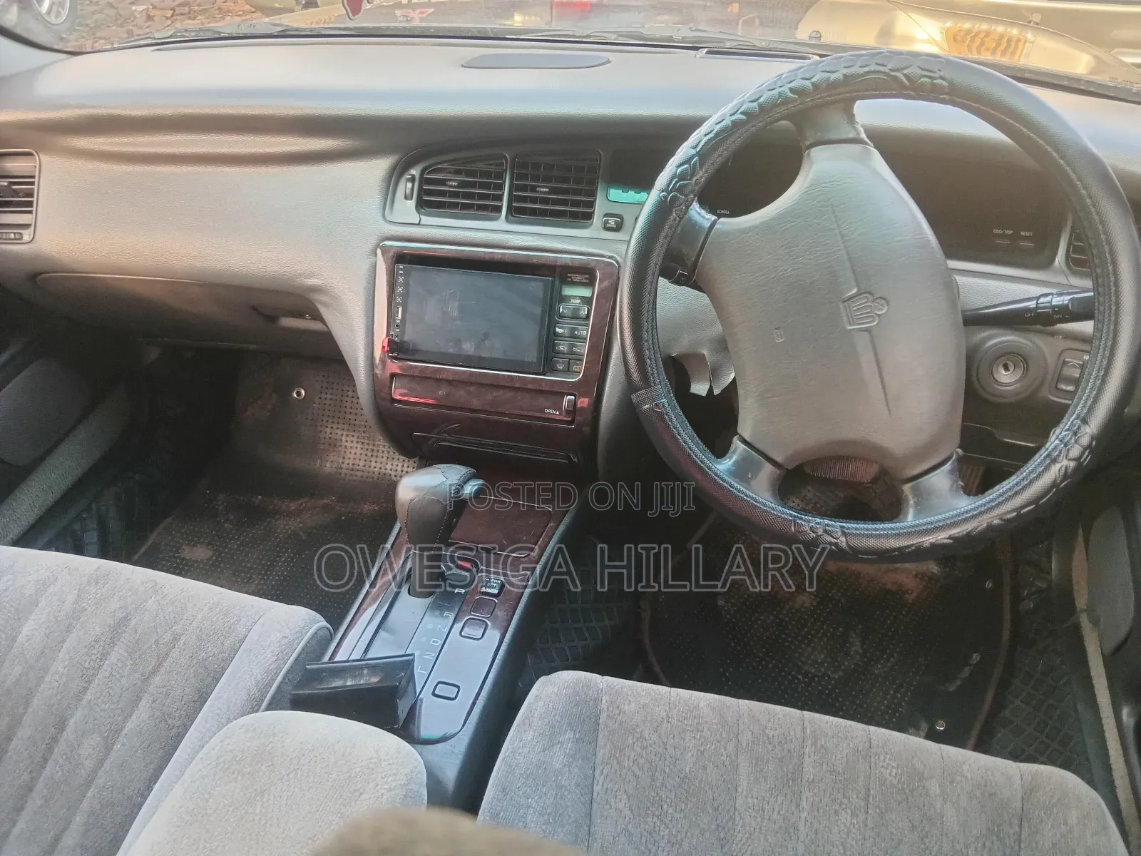 Toyota Crown Majesta 2000 Blue