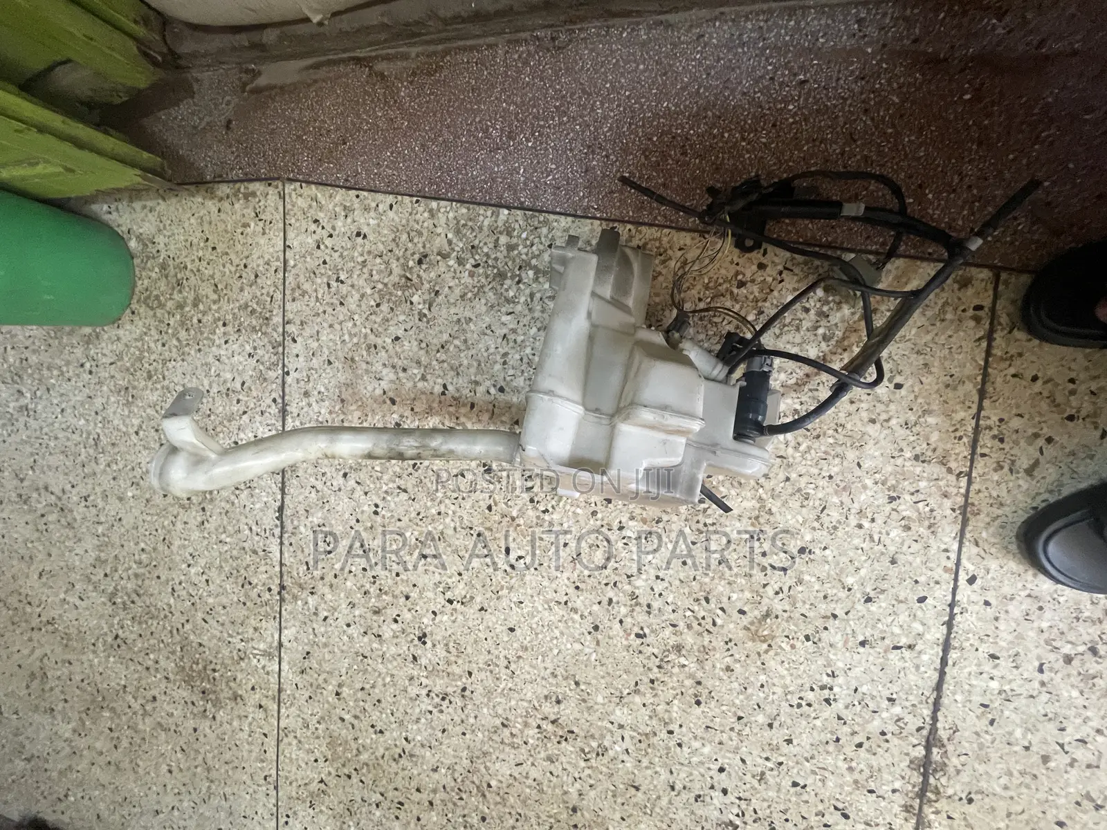 Windshield Washer Fluid Reservoir Subaru Xt