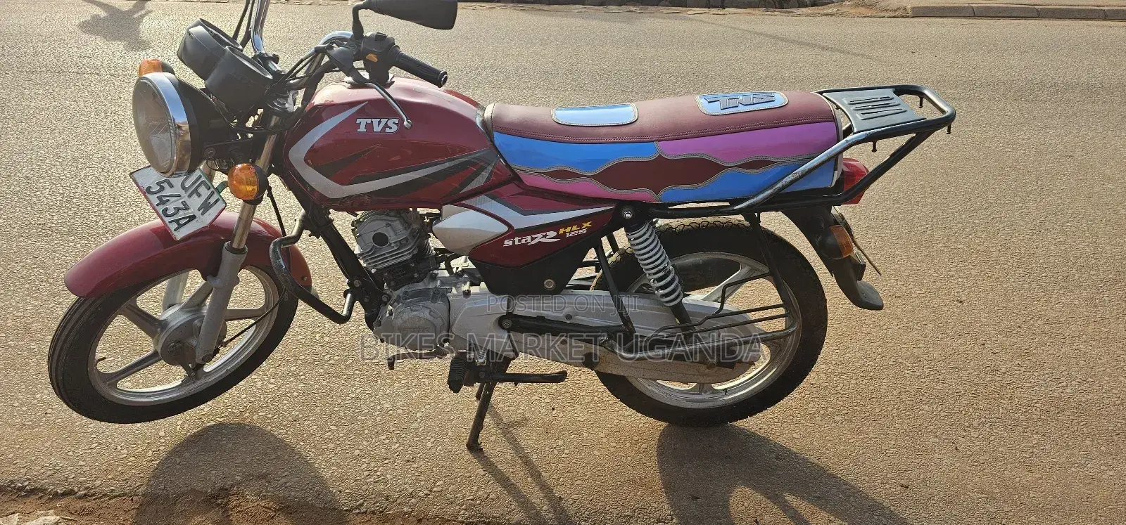 TVS HLX 125 2023 Red