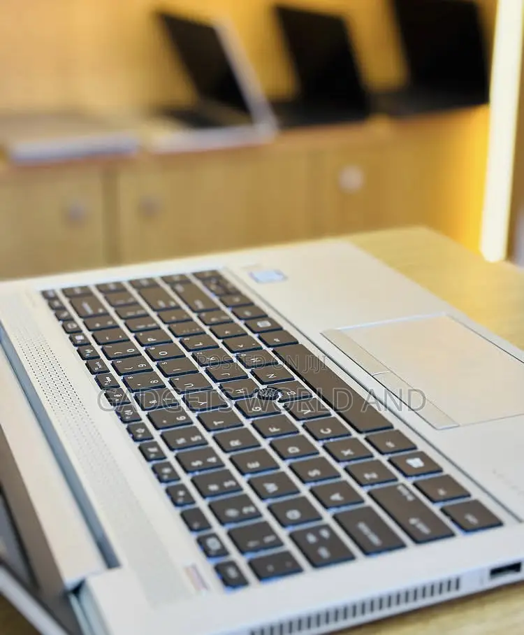 New Laptop HP EliteBook 840 G5 16GB Intel Core I5 SSD 256GB