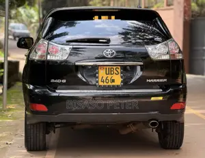 Toyota Harrier 2.4 2010 Black