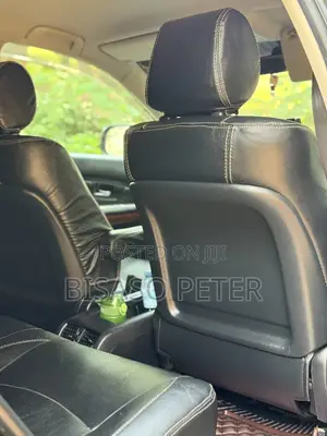 Toyota Harrier 2.4 2010 Black