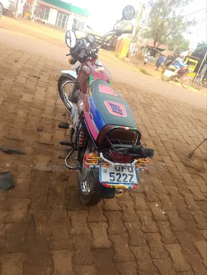 Bajaj Boxer 100 2023 Red