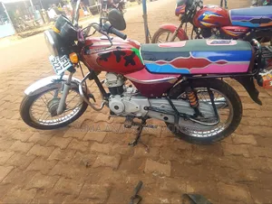 Bajaj Boxer 100 2023 Red
