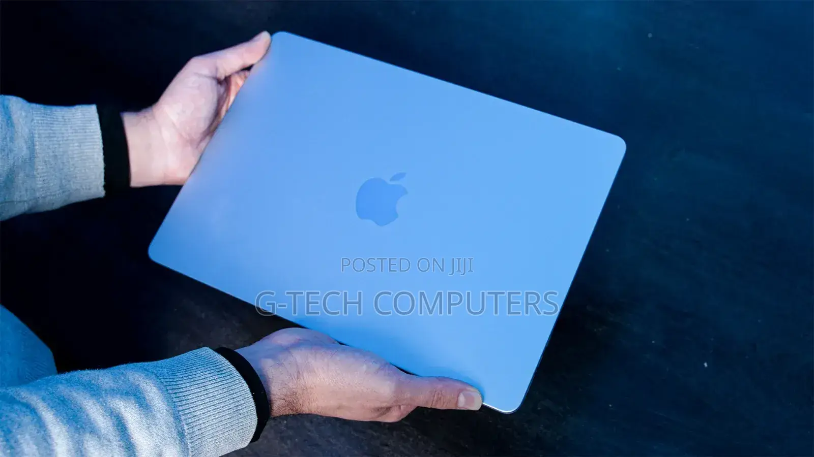 New Laptop Apple MacBook Air 2025 M4 13-Inch 16GB Apple M4 SSD 512GB