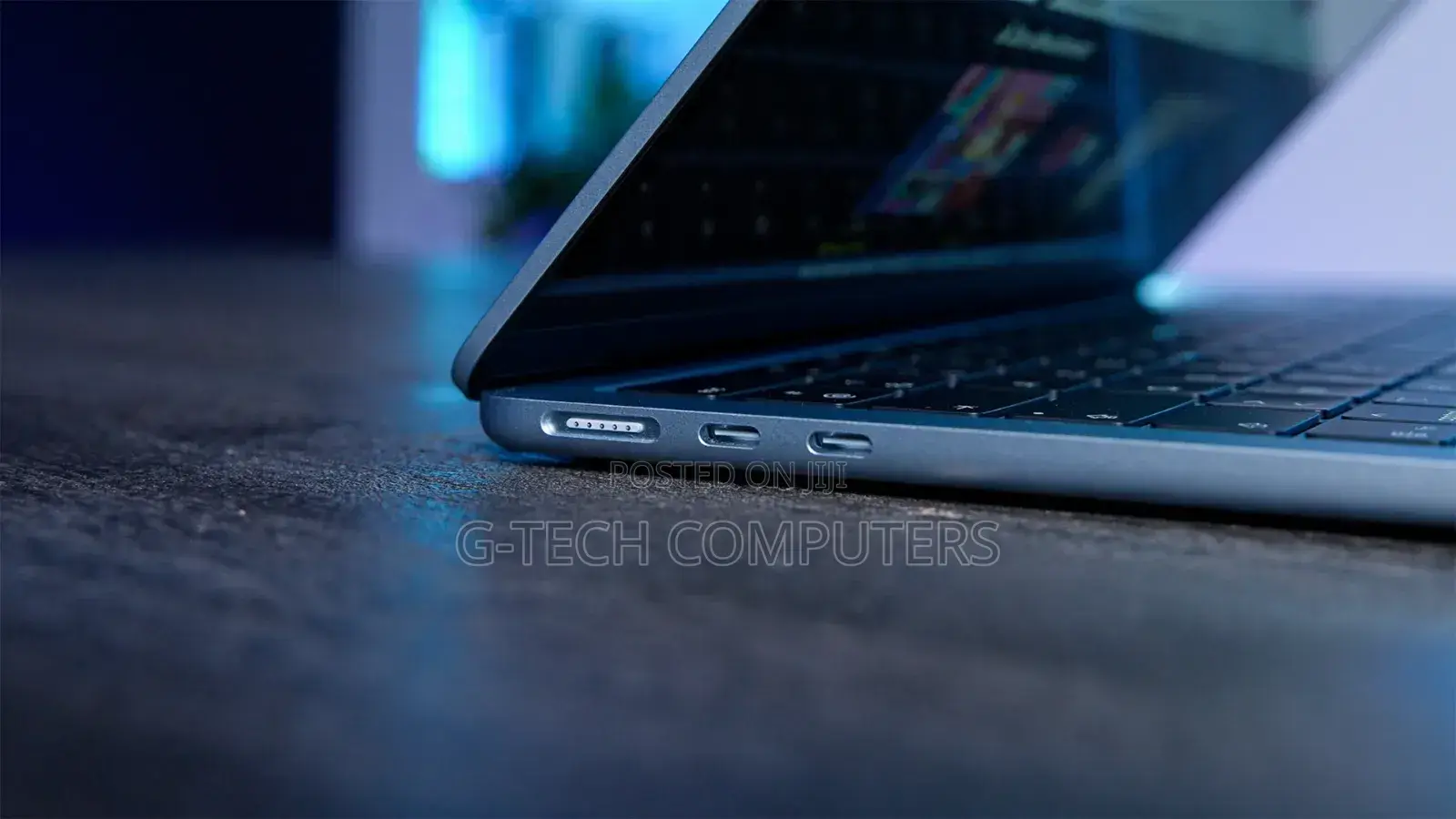 New Laptop Apple MacBook Air 2025 M4 13-Inch 16GB Apple M4 SSD 512GB