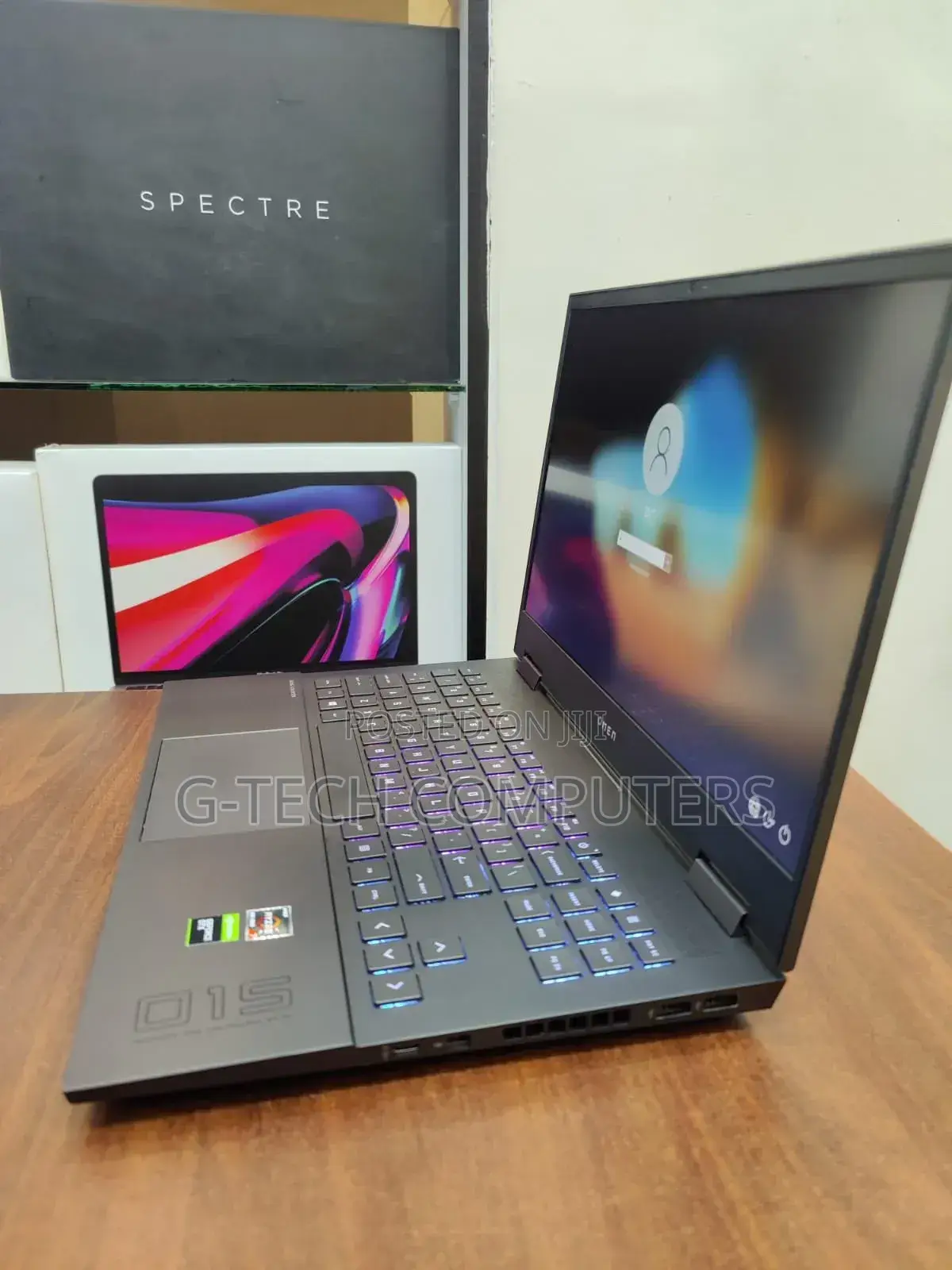 New Laptop HP Omen 15 16GB AMD Ryzen 7 SSD 512GB
