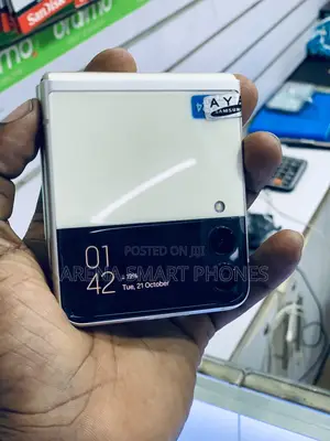 Samsung Galaxy Z Flip 3 128 GB Gold