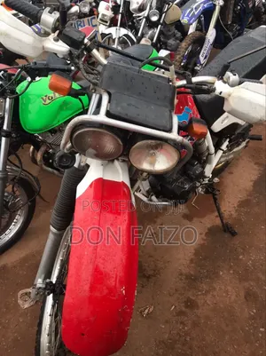 Honda 1995 Red