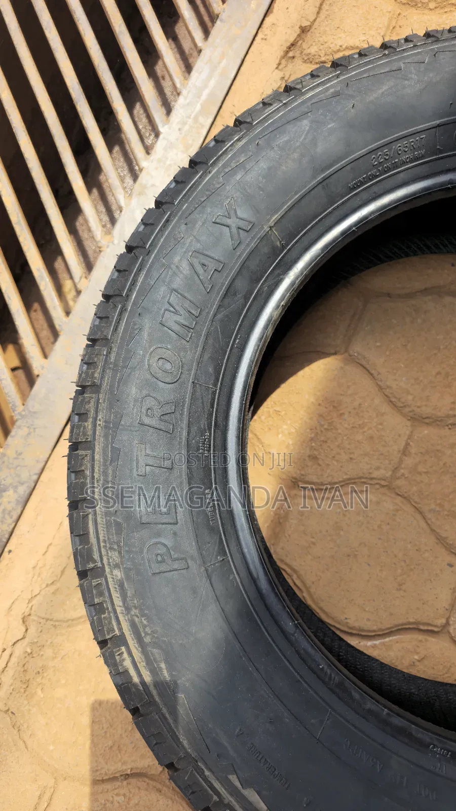 225/65r17 Original Harrier Kawundo Petromax Tyres in a/T Design
