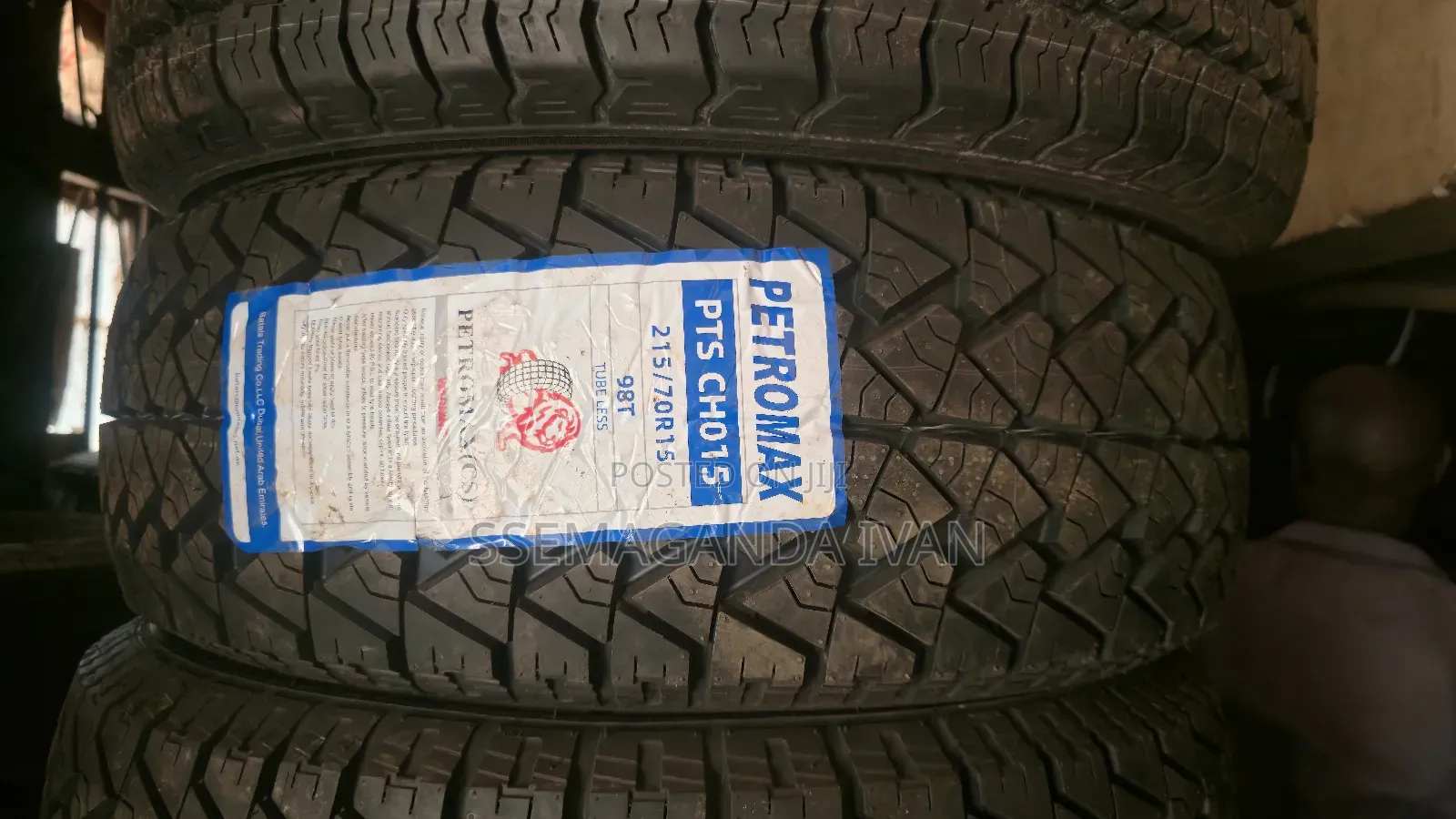 215/70r15 All Terrain Petromax Tyres for Noah