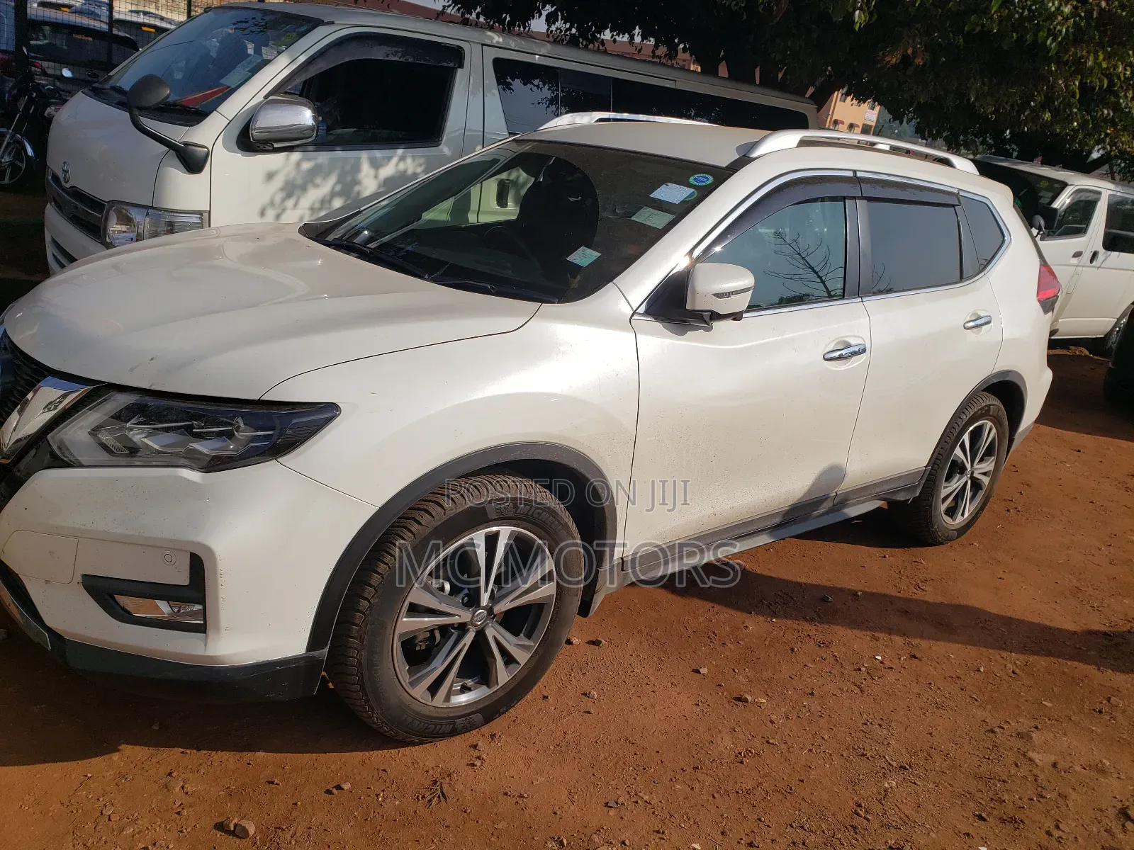Nissan X-Trail 2.0 Petrol AWD 2017 White