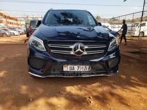 Mercedes-Benz GLE-Class GLE 350d 4MATIC 2017 Blue