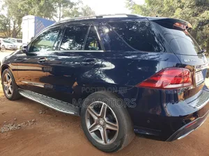 Mercedes-Benz GLE-Class GLE 350d 4MATIC 2017 Blue