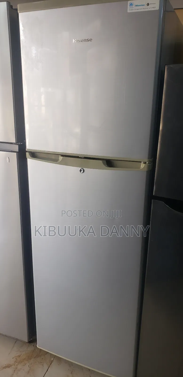 Hisence 330litres Fridge Frost Free