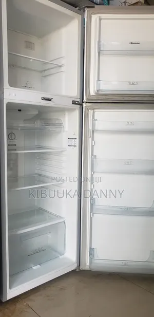 Hisence 330litres Fridge Frost Free
