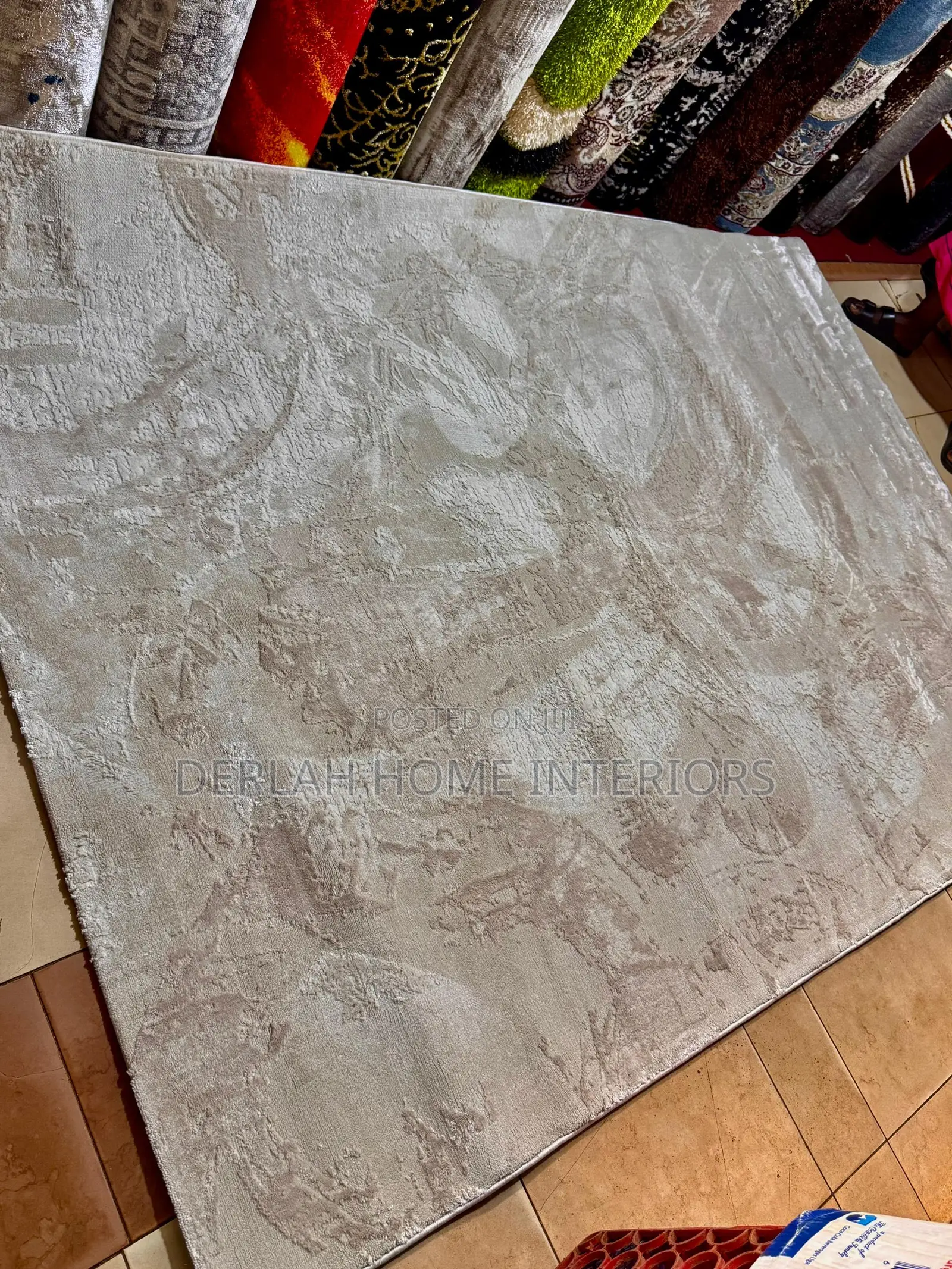 Quality New Modern Carpets From Pakistan