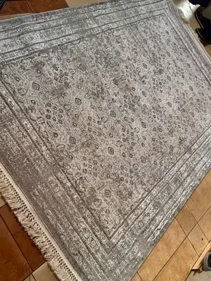 Quality New Modern Carpets From Pakistan