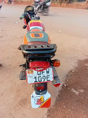 Bajaj CT 125X 2025 Red