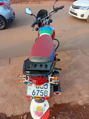 Bajaj CT 125X 2025 Red
