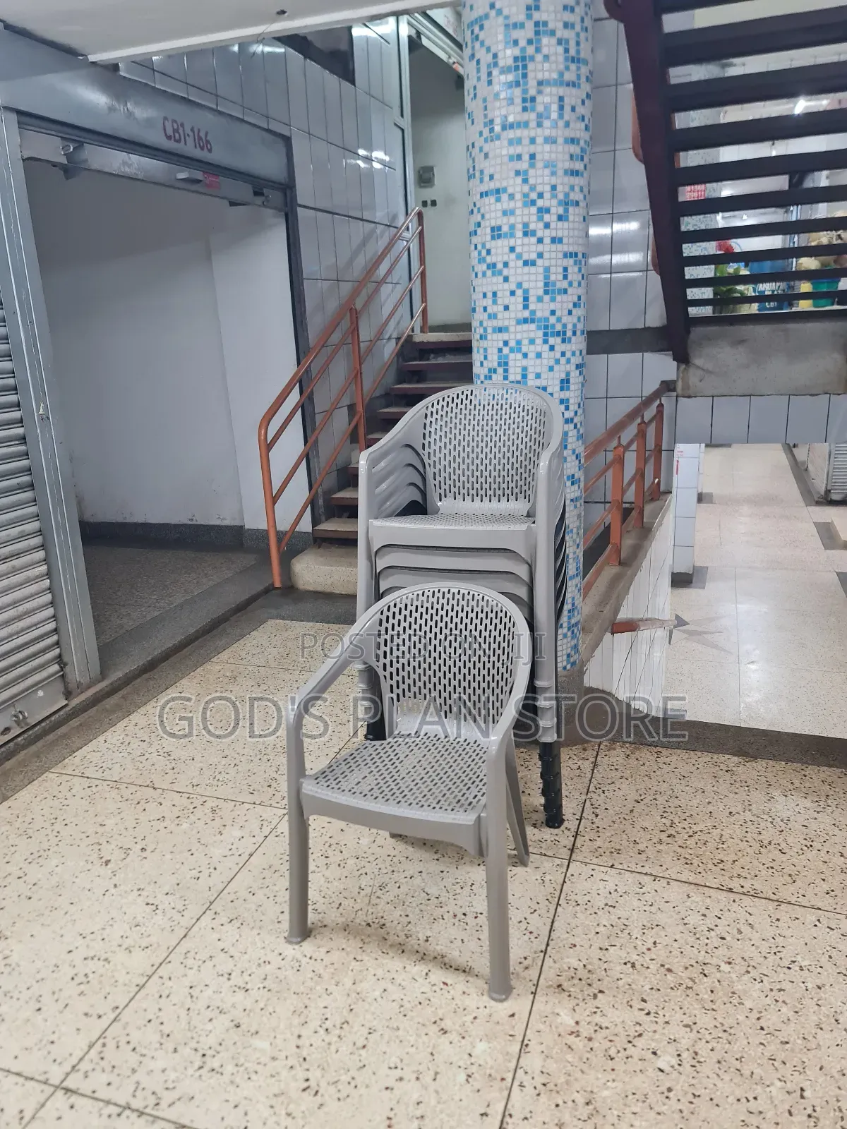 Umbra Plastic Chairs Plastic Chairs